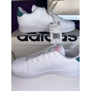 NWOB Adidas Advantage ‎ Tennis Shoes Size 2 In Kids Color White With Teal